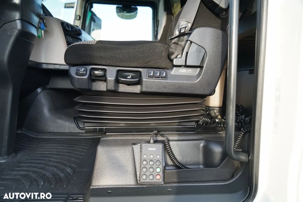 MAN TGX 18.470 / PLATĂ JOSĂ / MEGA / LOC AL CINCILEA REGLABIL / 2020 / NAVI - 22