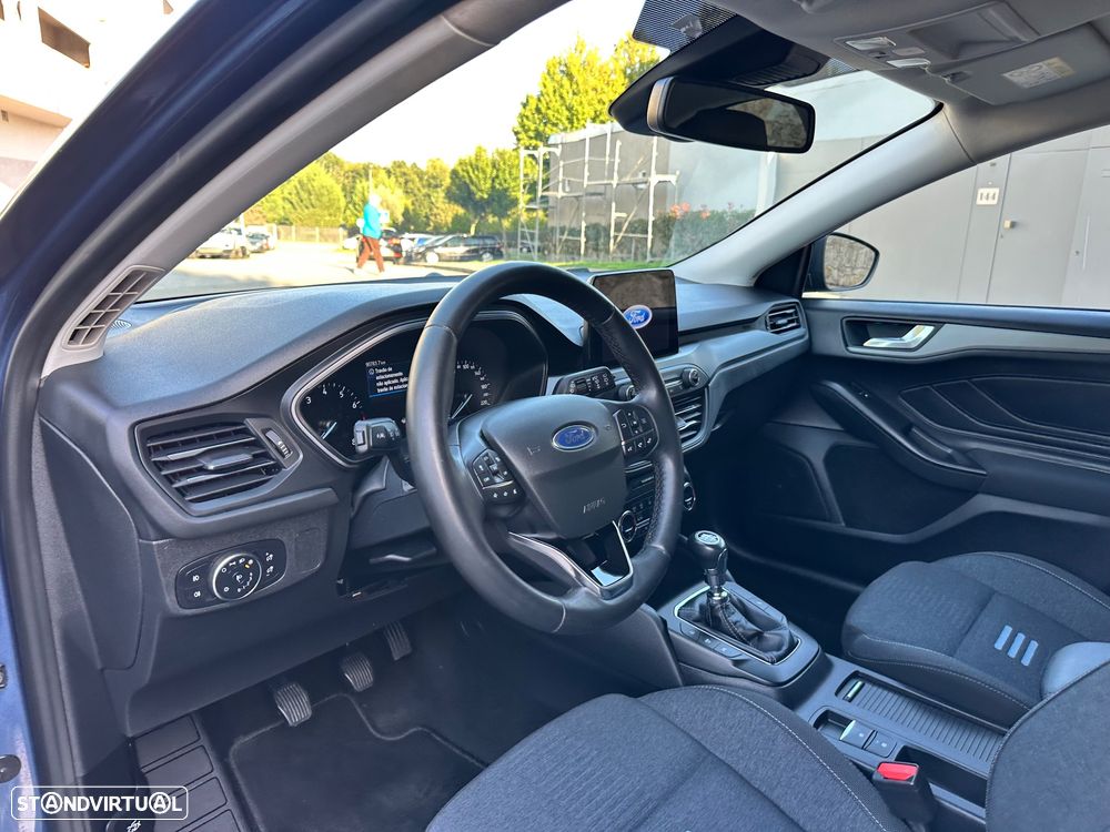 Ford Focus 1.0 EcoBoost MHEV Active X - 32
