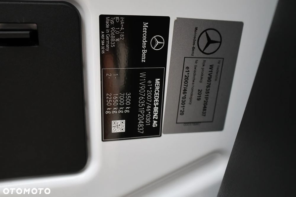Mercedes-Benz Sprinter - 34