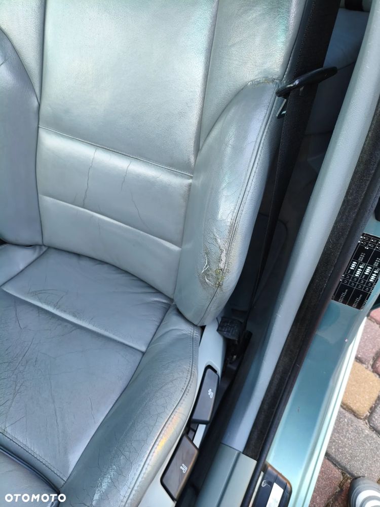 BMW Seria 3 330i - 32