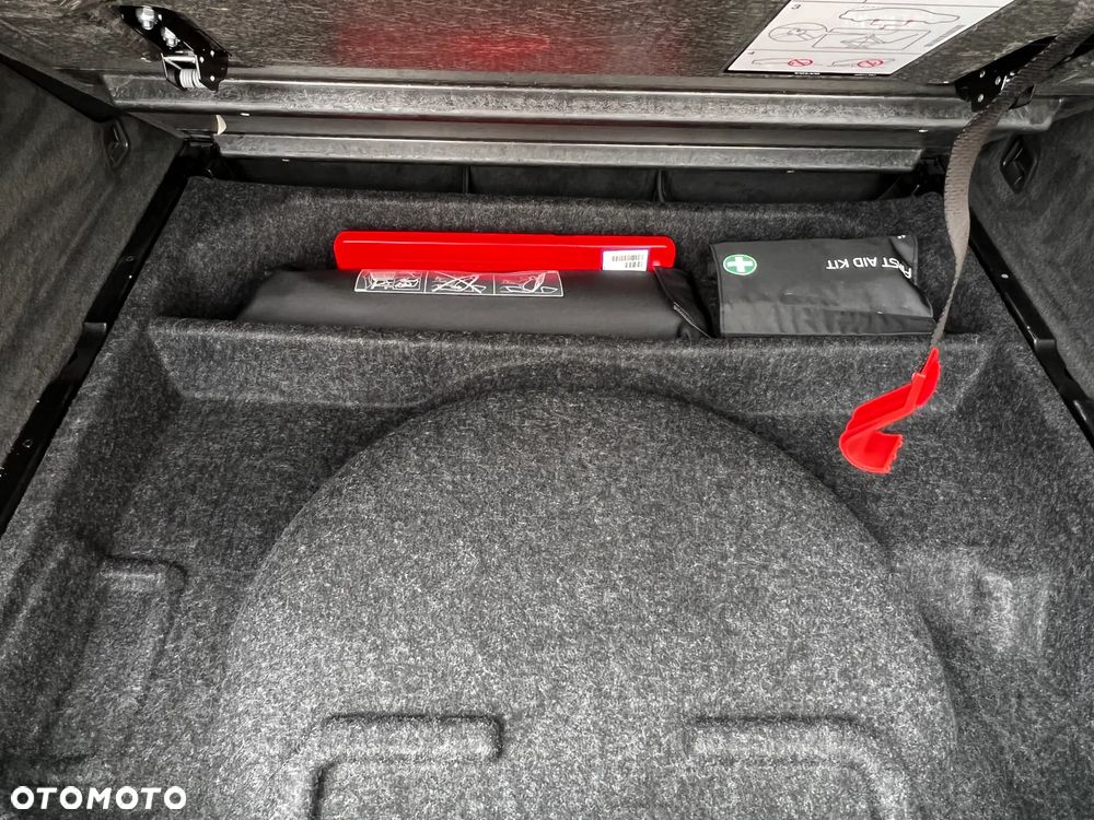 Volvo XC 60 DRIVe Momentum - 14