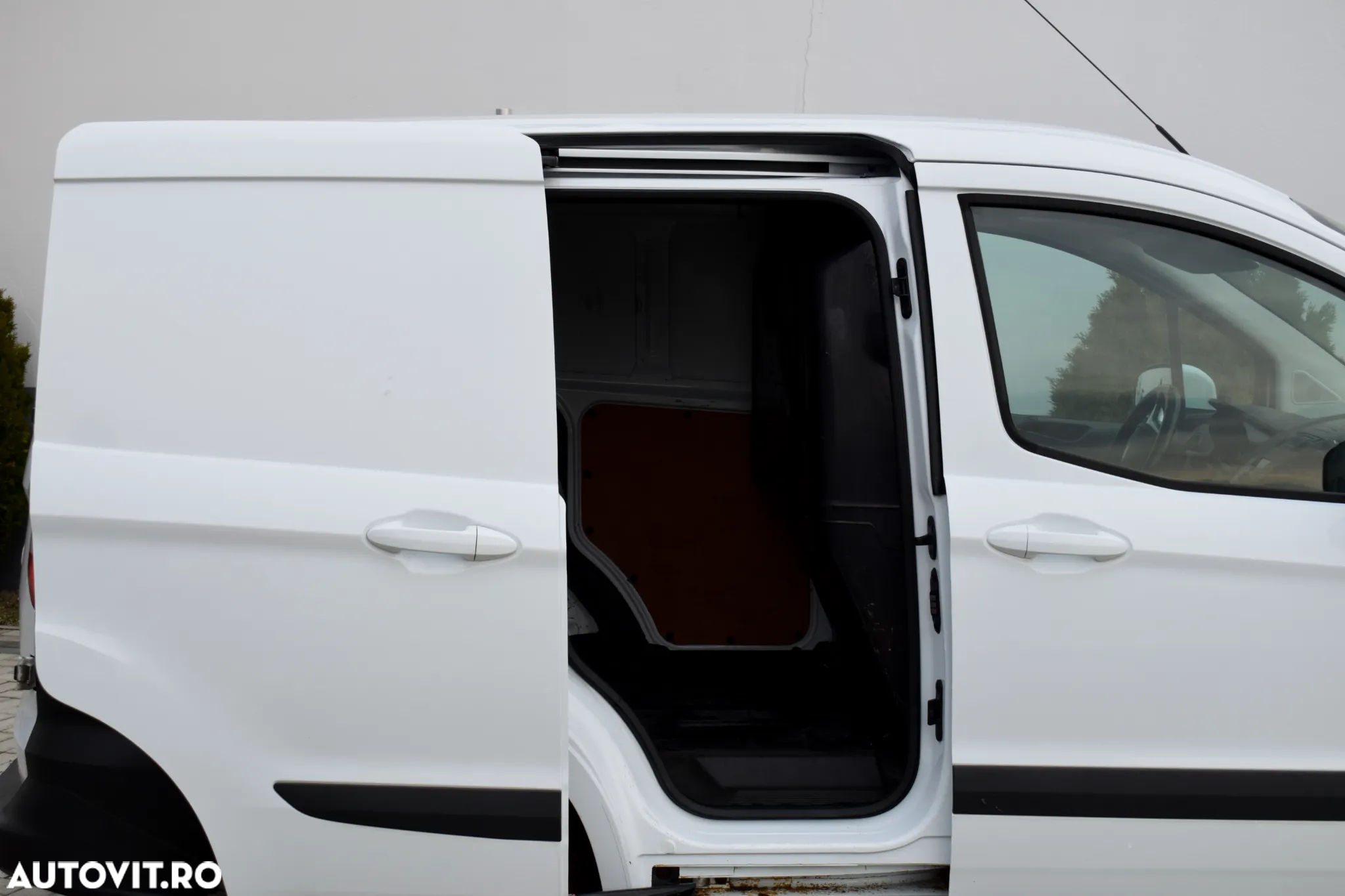 Ford TRANSIT COURIER - 6