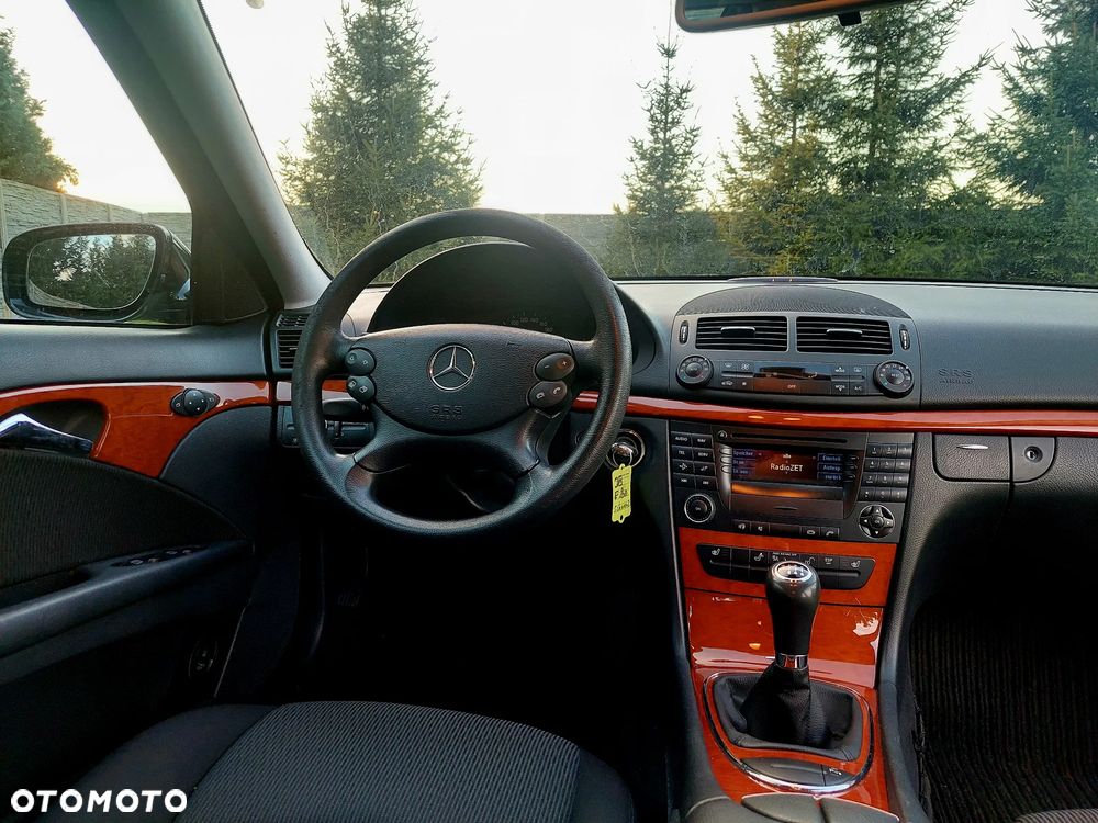 Mercedes-Benz Klasa E 200 CDI Classic - 5