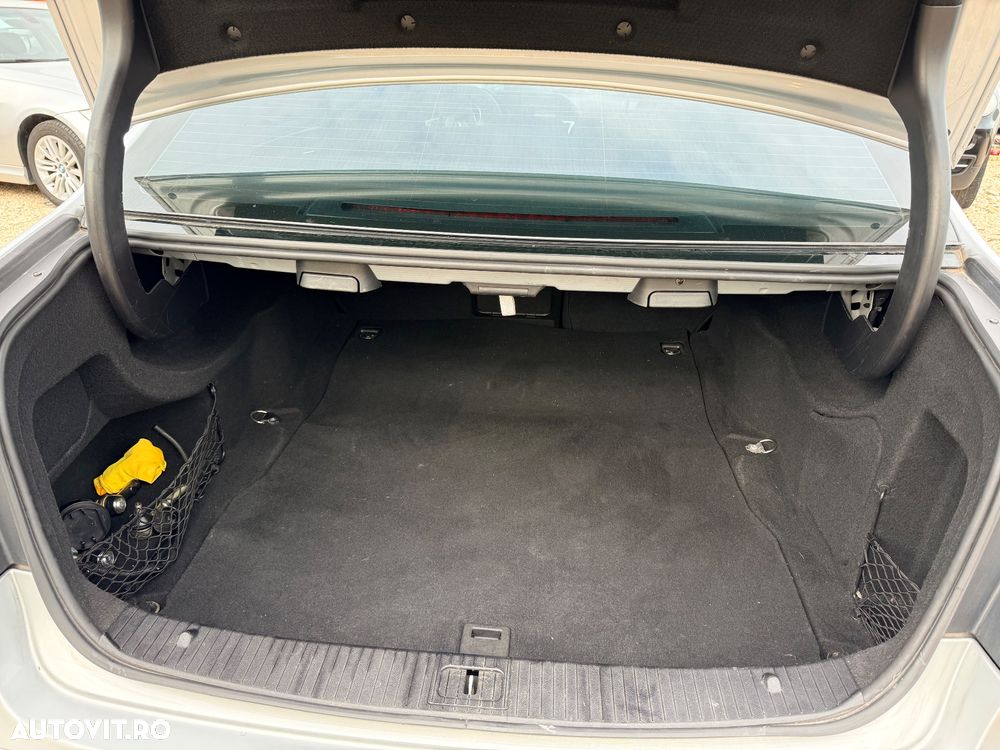 Mercedes-Benz E 350 CDI DPF BlueEFFICIENCY 7G-TRONIC Avantgarde - 19