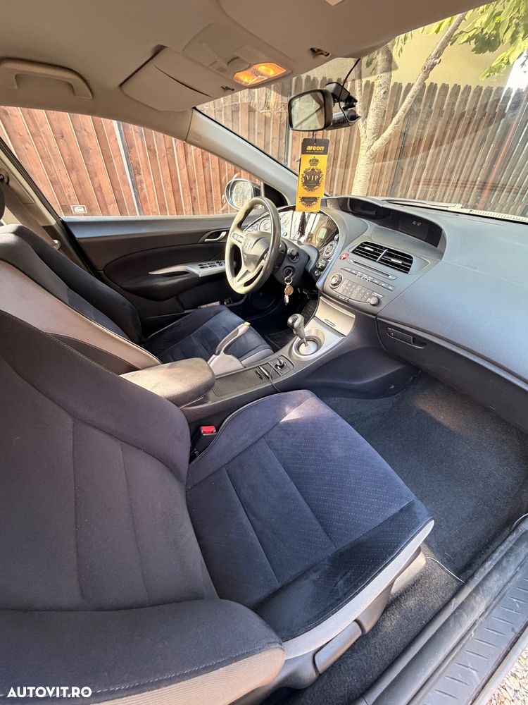 Honda Civic 2.2i-CTDi Comfort - 8