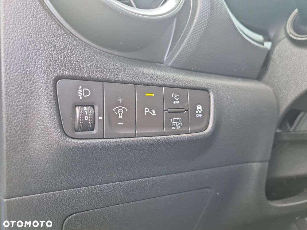 Hyundai Kona 1.6 GDI Hybrid Executive DCT - 13