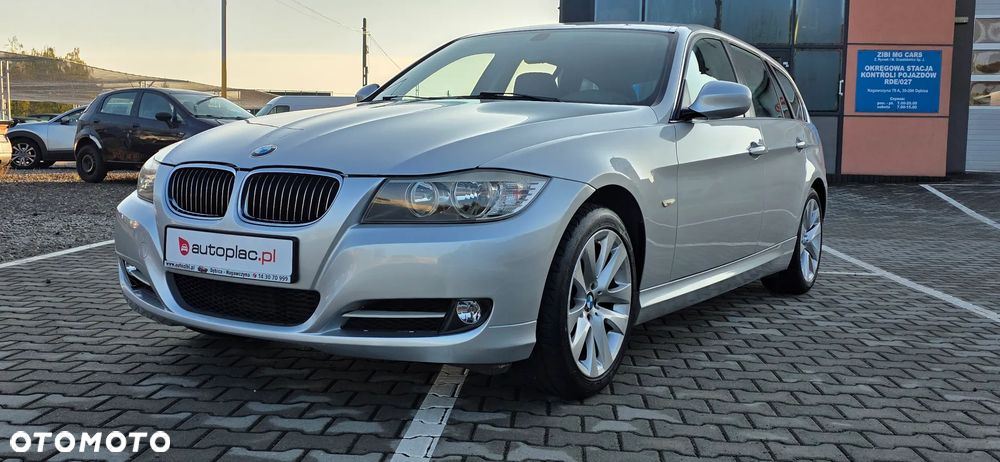 BMW Seria 3 318d DPF Touring Edition Sport