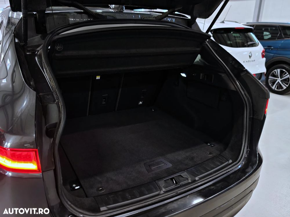 Jaguar F-Pace 20d AWD Aut. Prestige - 35