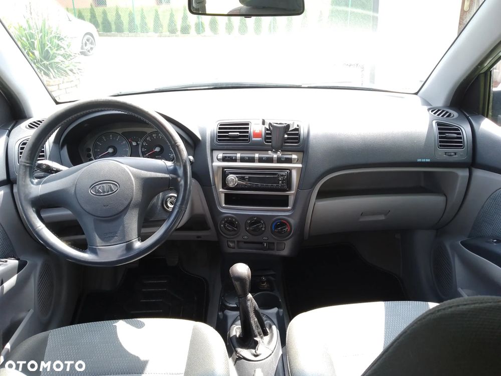 Kia Picanto - 11