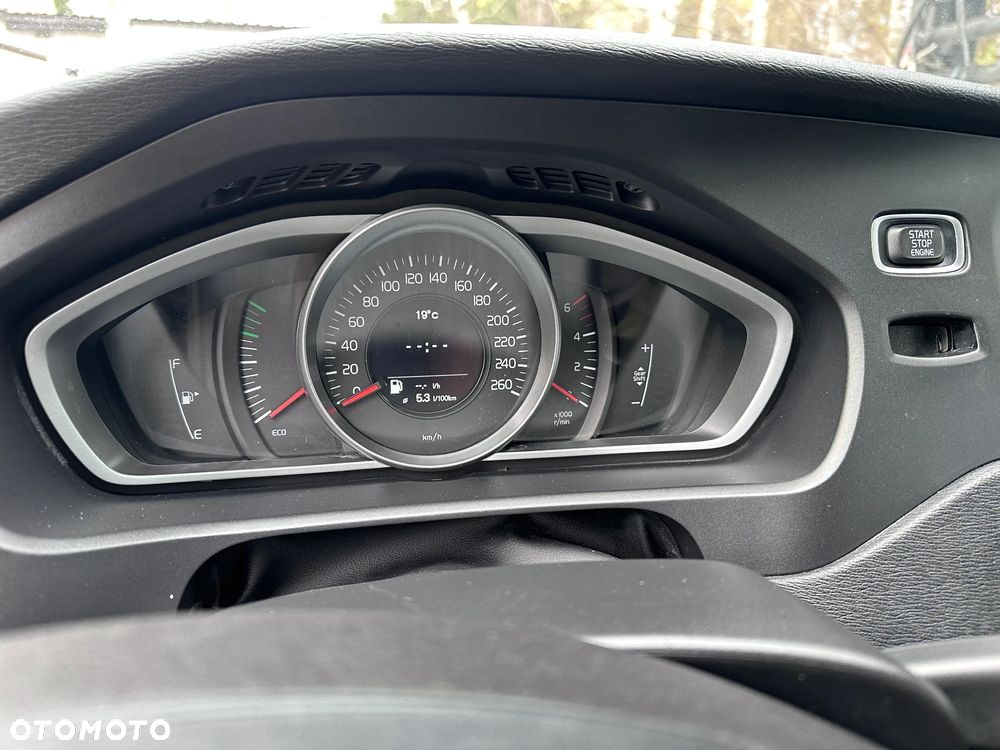 Volvo V40 D2 Kinetic - 25