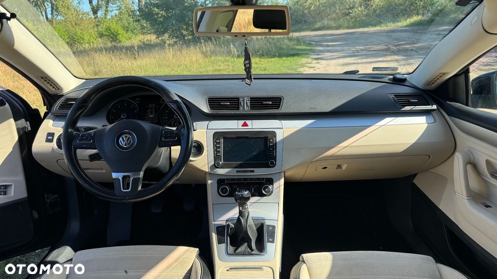 Volkswagen Passat CC 1.8 TSI - 17
