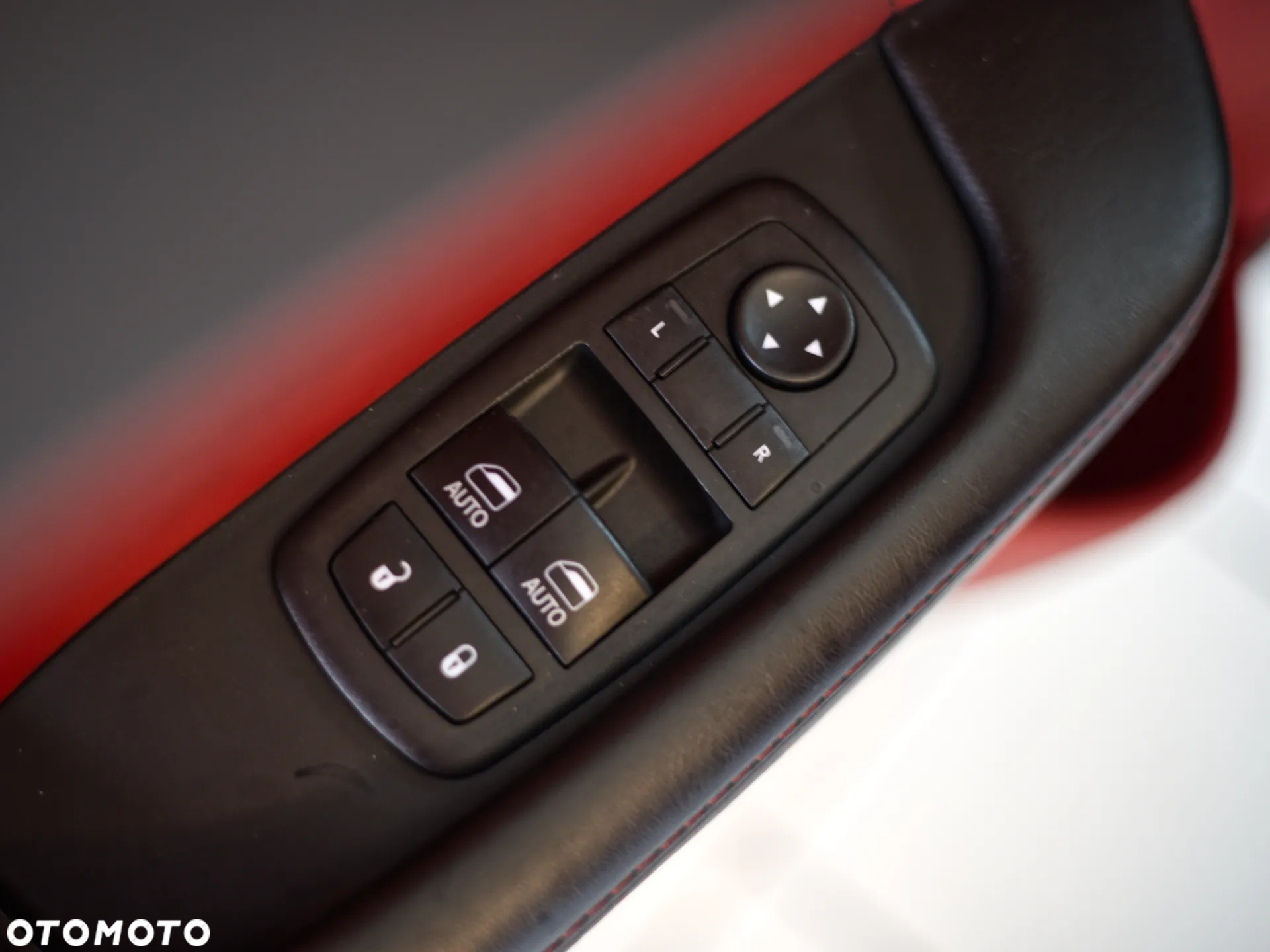 Dodge Challenger Automatik SXT Plus - 21