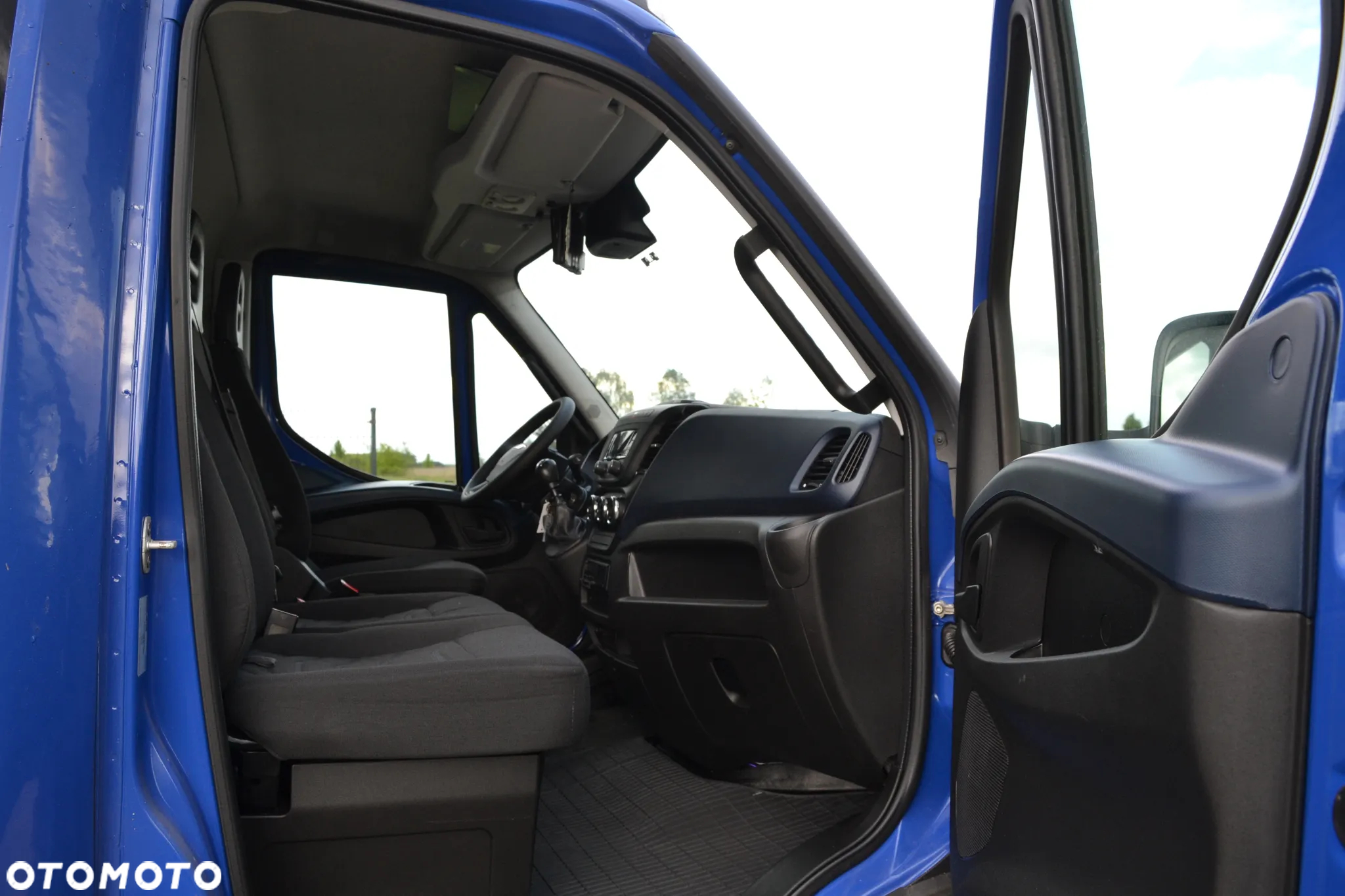 Iveco Daily 72-180 72C18 Kontener Izotermiczny Izoterma Winda 1000 KG Boczne drzwi 65C 70C SALON PL - 8