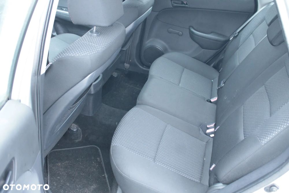 Hyundai i30 i30cw 1.4 blue Comfort - 6