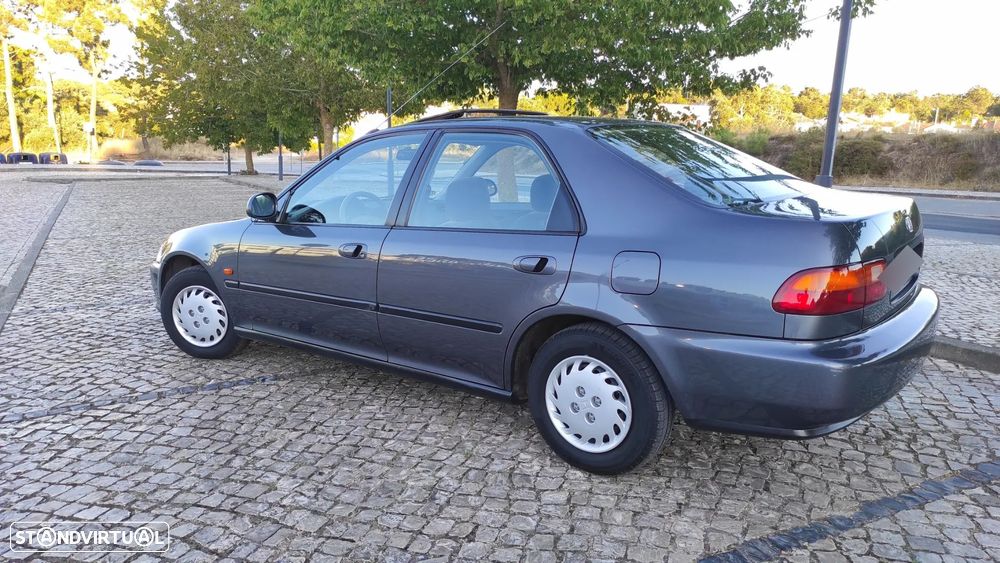 Honda Civic 1.5 LSi 16 V - 10