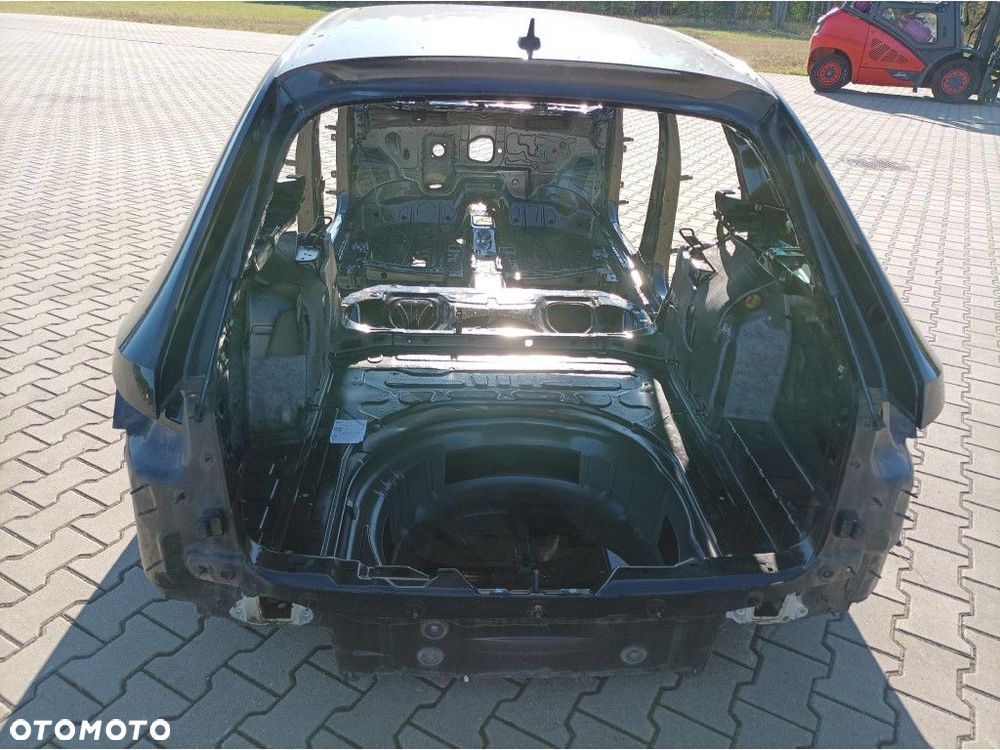 SKODA SUPERB III KOMBI BŁOTNIK ĆWIARTKA TYŁ TYLNA LEWA LF9R - 4