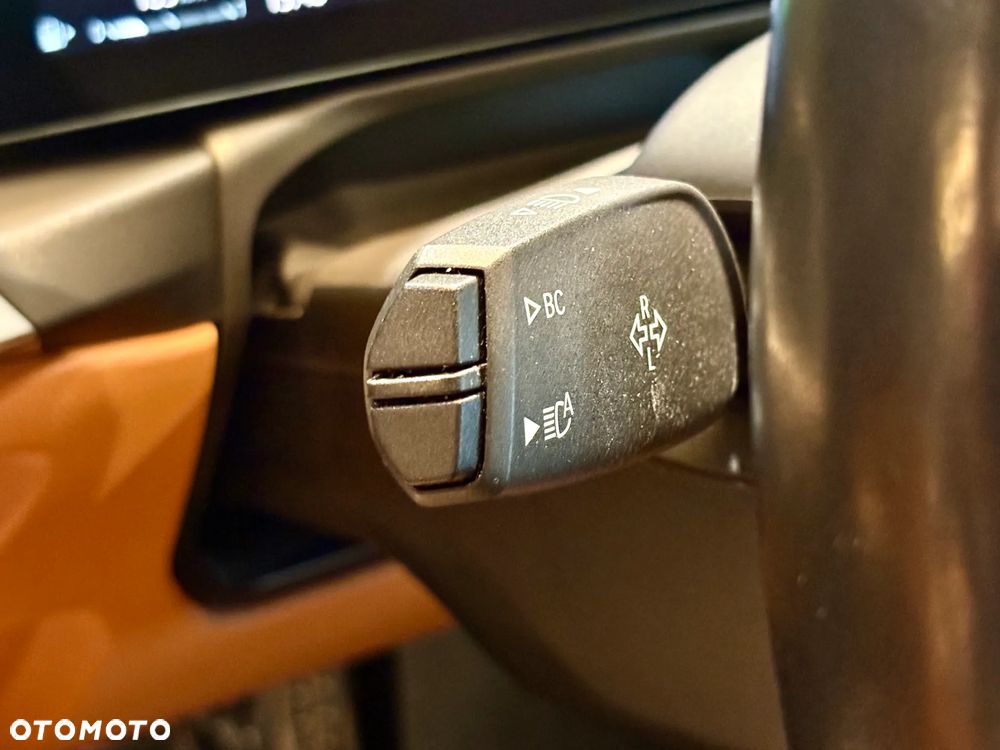 BMW Seria 3 318i M Sport - 19