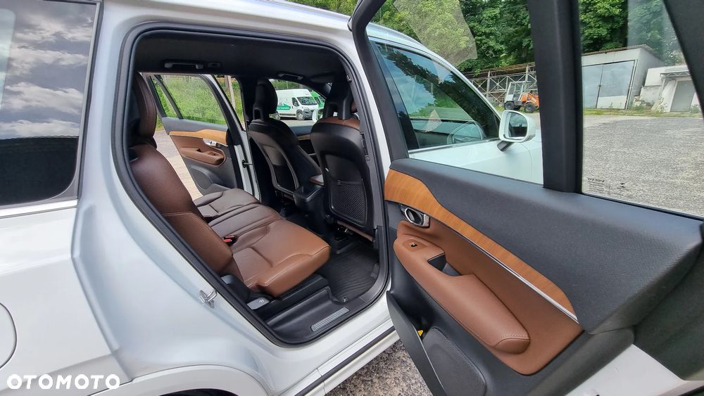 Volvo XC 90 B5 D AWD Momentum 7os - 16