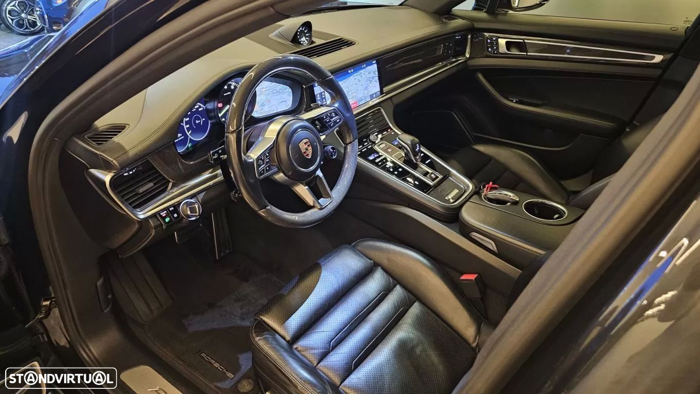 Porsche Panamera Sport Turismo 4 E-Hybrid 10 Years Edition - 6