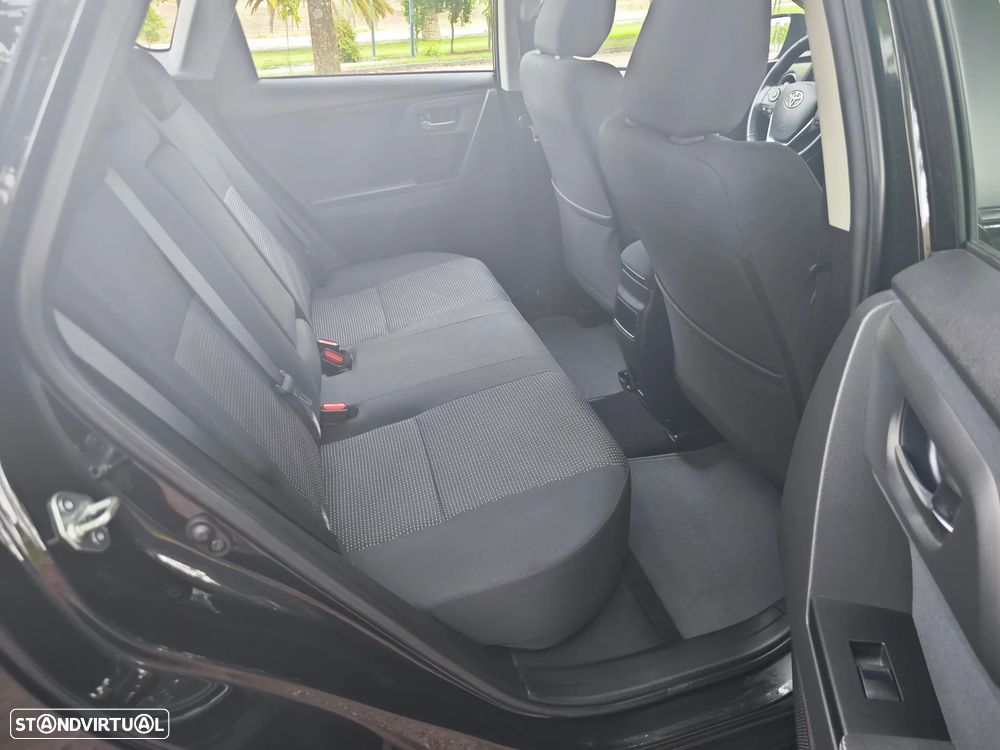 Toyota Auris 1.33 VVT-i Comfort+J16 - 8
