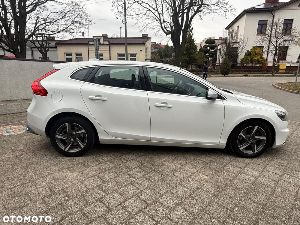 Volvo V40 D2 RDesign - 15