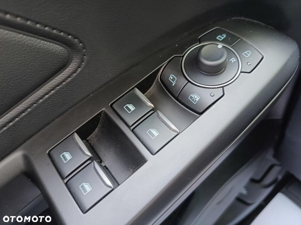 Ford Focus 1.0 EcoBoost Titanium X - 20