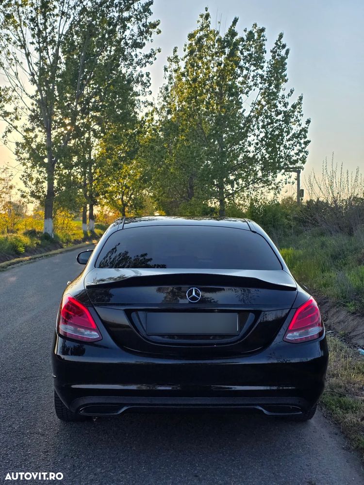 Mercedes-Benz C - 27