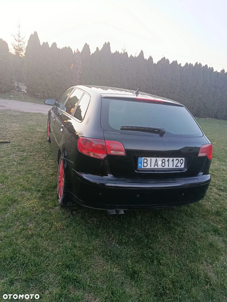 Audi A3 Sportback 2.0 TDI Ambiente - 6