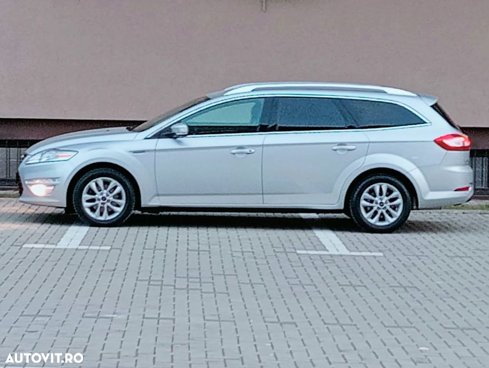 Ford Focus 1.6 TDCI Ghia - 2