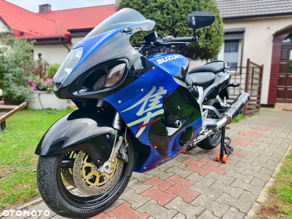 Suzuki GSX - 19