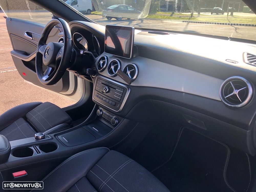 Mercedes-Benz CLA 200 CDI Urban Aut. - 4