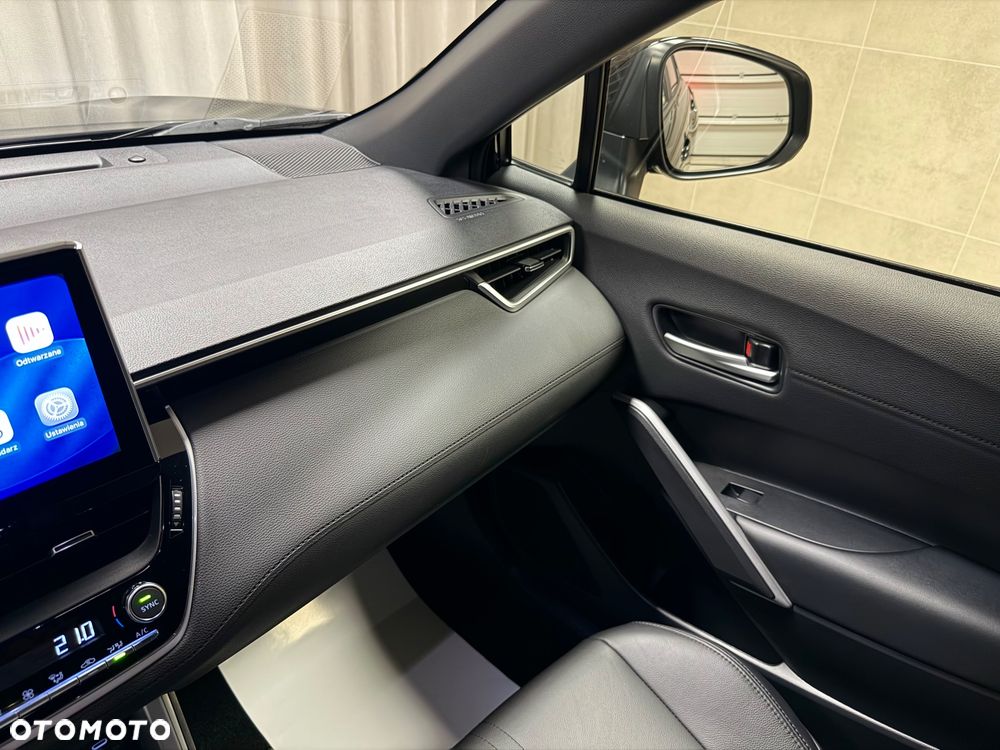 Toyota Corolla Cross 2.0 Hybrid Executive AWD - 23