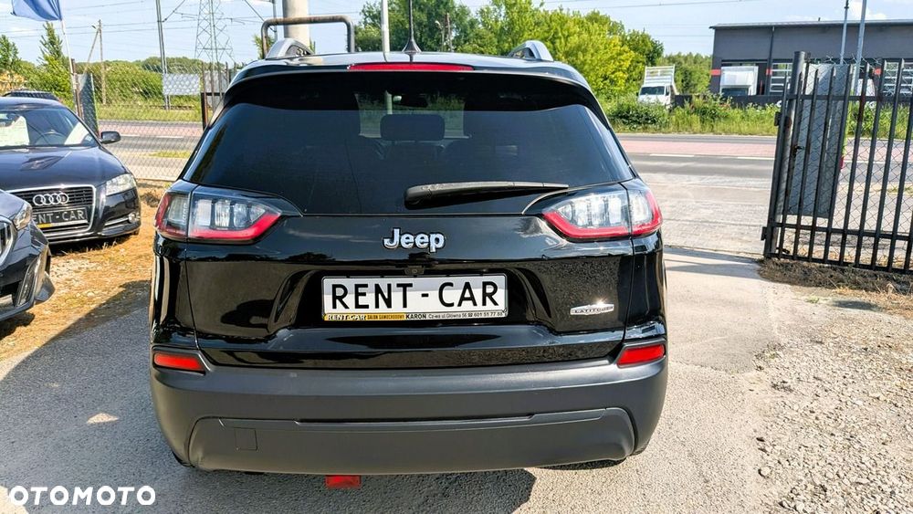 Jeep Cherokee - 36