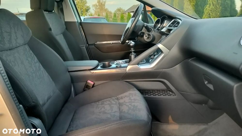 Peugeot 3008 1.6 HDi Active - 12