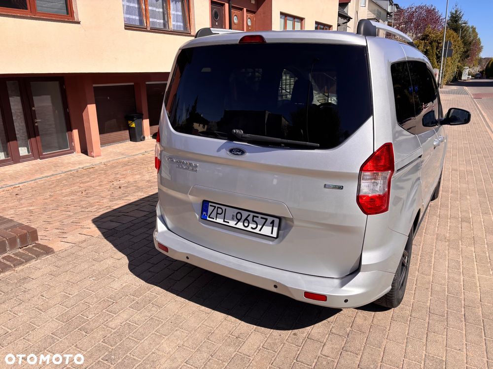 Ford Tourneo Courier 1.0 EcoBoost Trend - 4