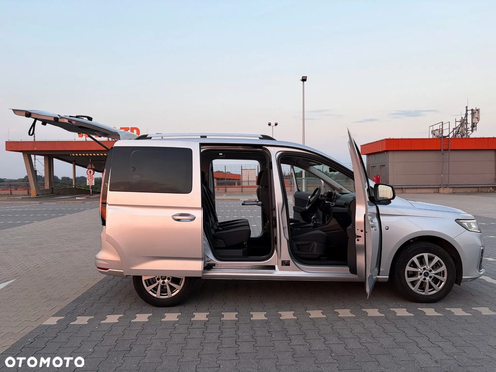 Ford Tourneo Connect 2.0 EcoBlue Titanium - 21