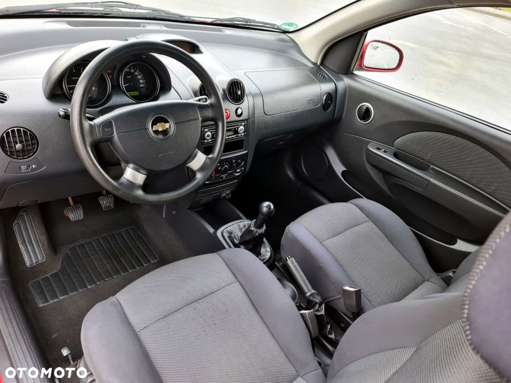 Chevrolet Kalos - 15