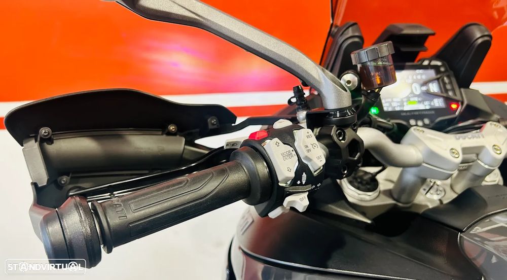 Ducati Multistrada V2 S Street Grey - 13