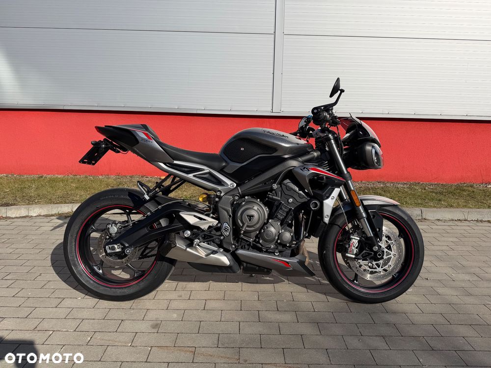 Triumph Street Triple - 3