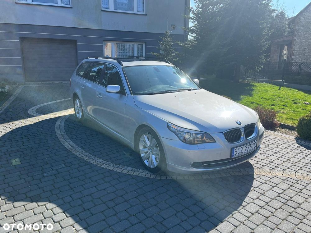 BMW Seria 5 523i - 2