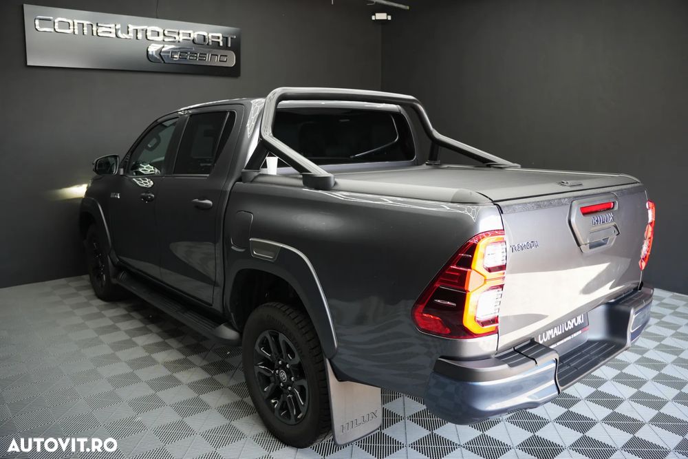 Toyota Hilux 2.8D 204CP 4x4 Double Cab AT Invincible - 4