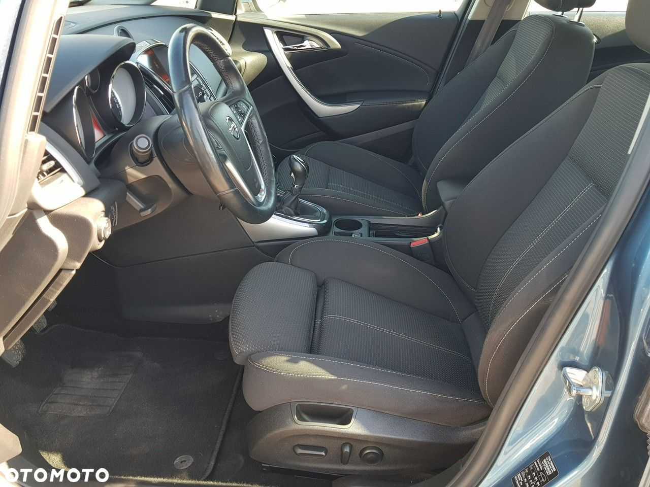 Opel Astra IV 2.0 CDTI Sport S&S - 9