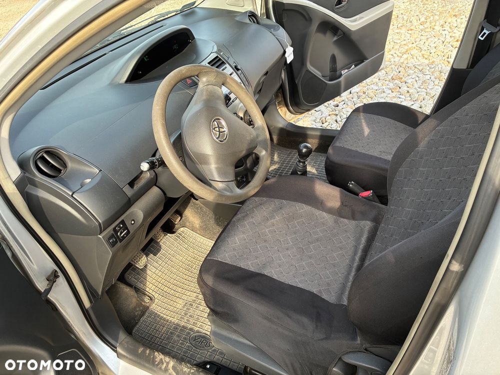 Toyota Yaris 1.4 D-4D Life - 7
