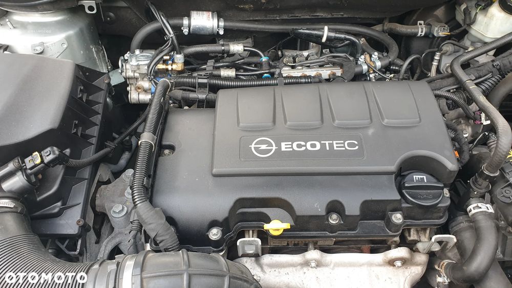 Opel Astra 1.4 Turbo - 16