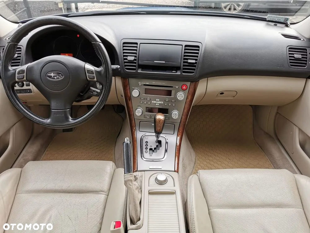 Subaru Legacy - 6