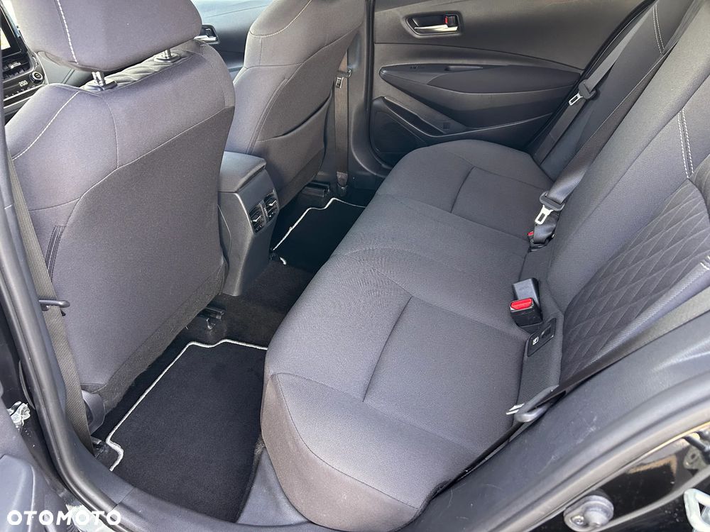 Toyota Corolla - 16