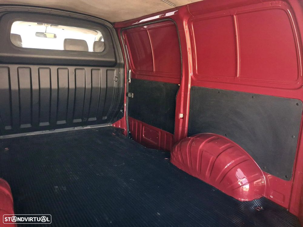 Toyota HiAce 2.4 D LXH12LB - 6