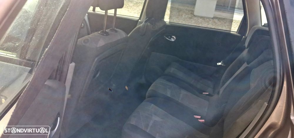 Renault Scénic - 18