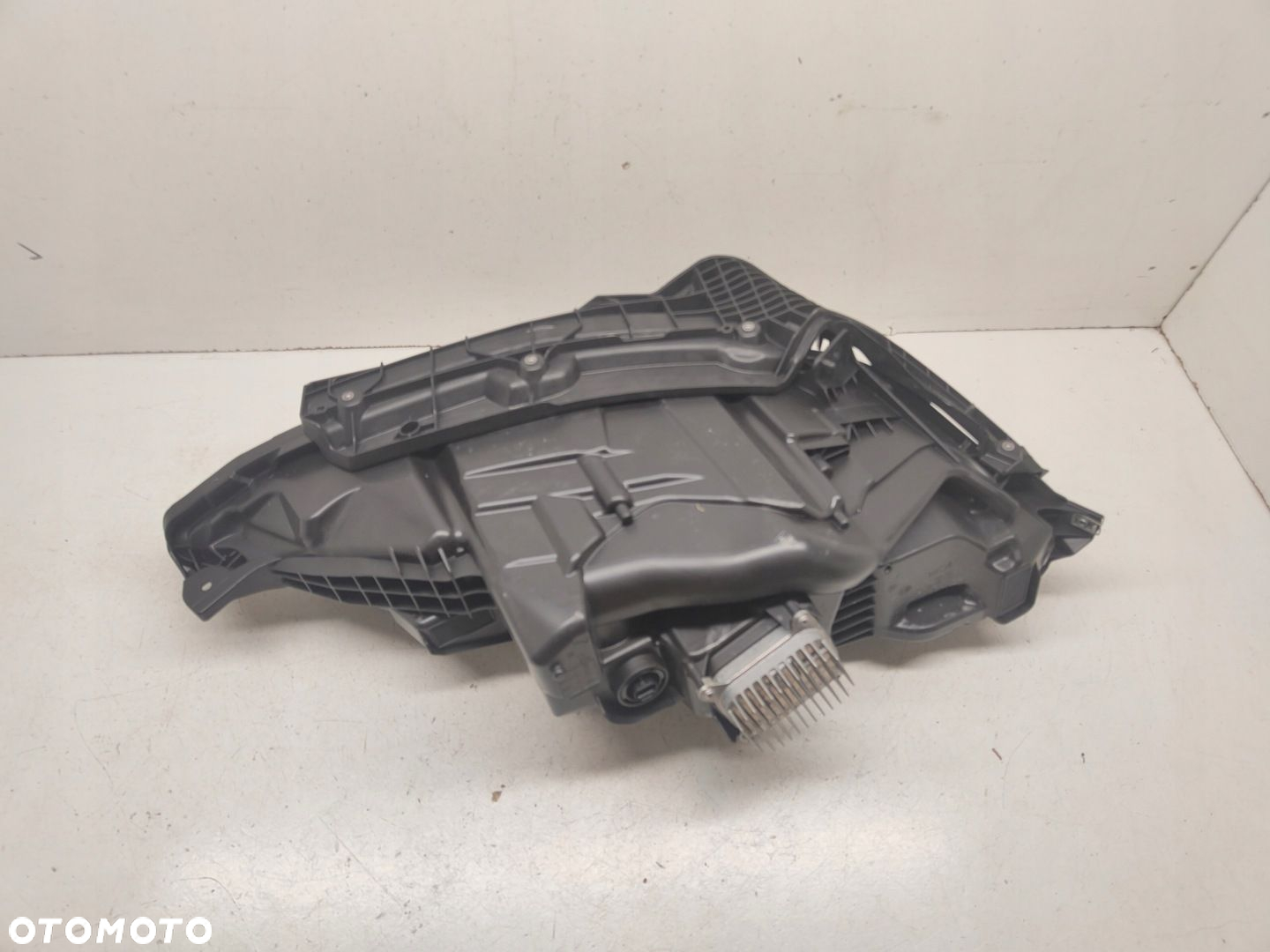 TESLA S PLAID LAMPA LEWY PRZÓD 156371300D - 7
