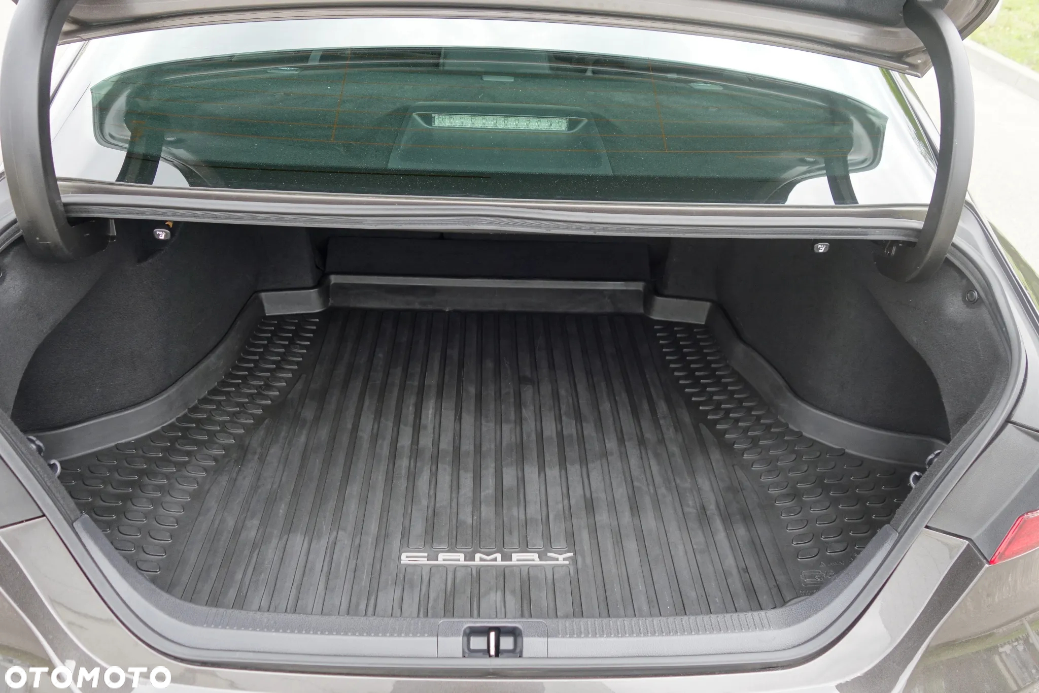Toyota Camry 2.5 Hybrid Prestige CVT - 12